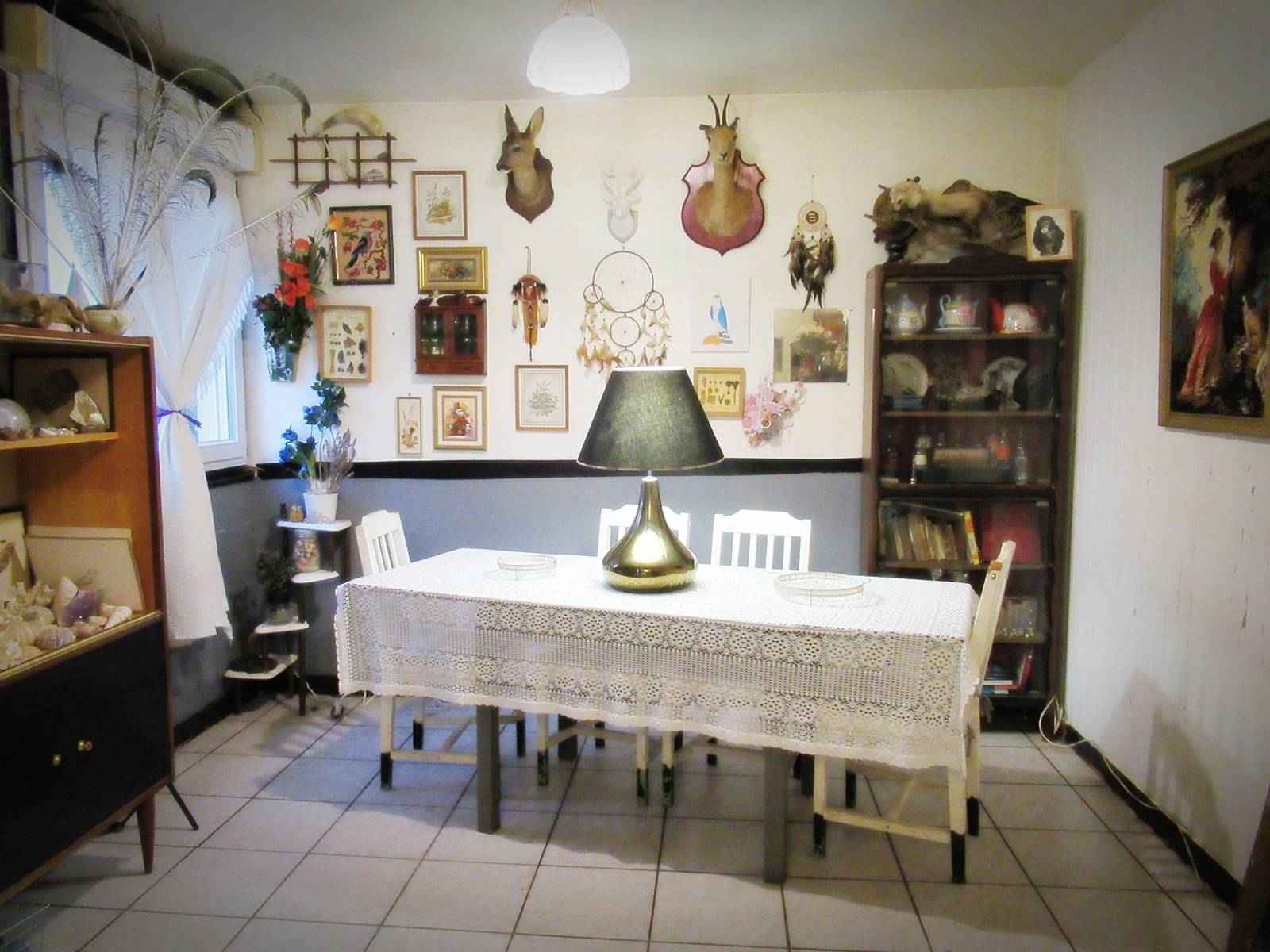 Salon vintage occasion zero dechet cabinet de curiosite