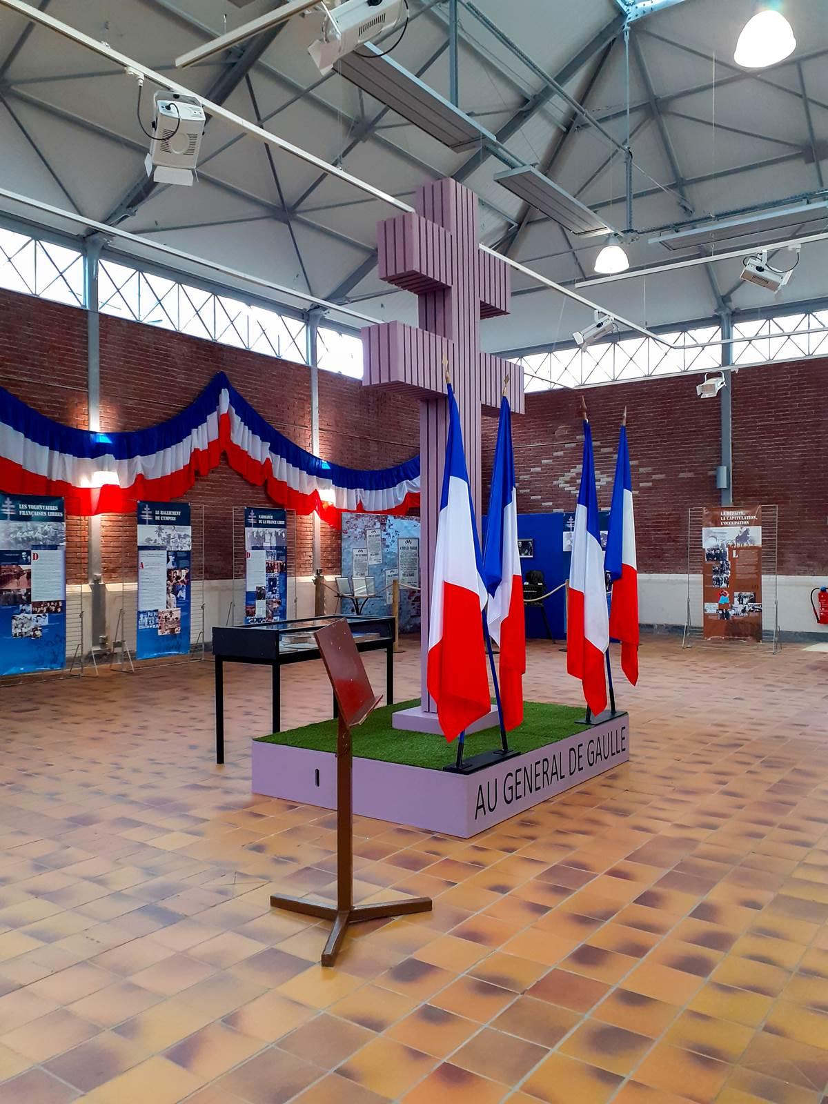 Charles de gaulles exposition chateaubriant001