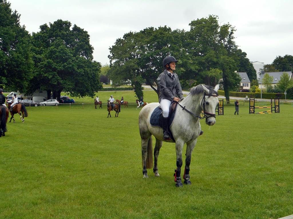 Saut a l obastacle equestre chateaubriant 1